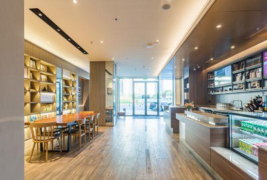 Hotel hantingjiudiannanchangqifengluditiezhandian