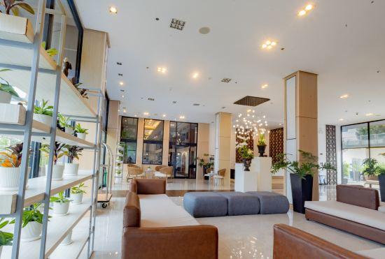 The Isabelle Hotel