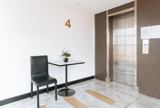Гостиница RedDoorz Plus at MM Hotel Las Pinas