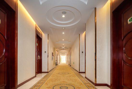 Vienna Hotel (Dongguan Machong Huayang Lake)