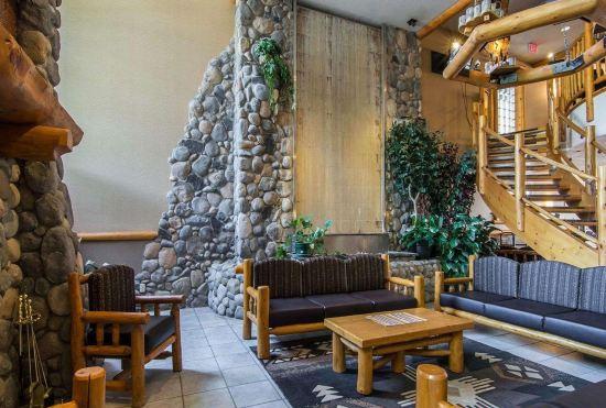 Hotel Chateau Canmore