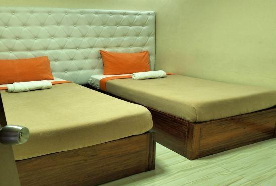Hotel RedDoorz @ Near Caticlan Port