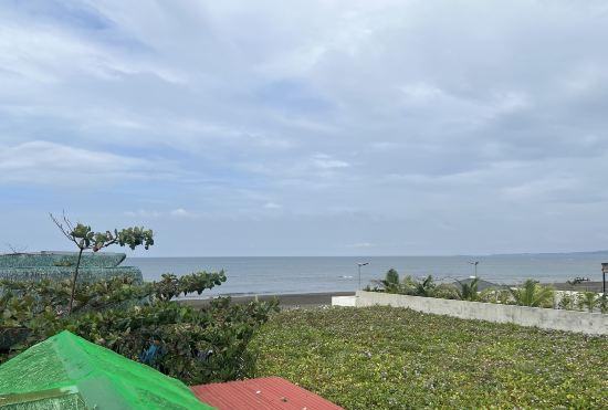 Гостиница Lover's Point Beach Front Resort