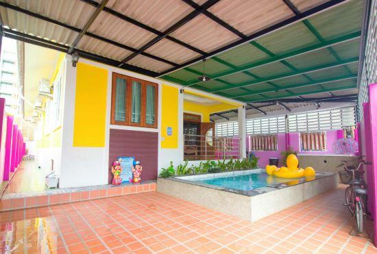 Гостиница Chada Poolvilla Bangsean