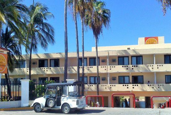 Гостиница Hotel Las Jacarandas