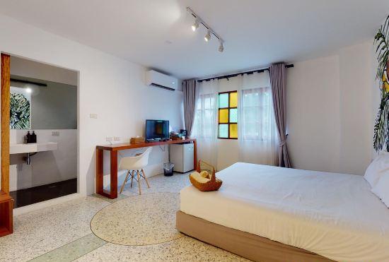 Vish Coco Gallery Hotel