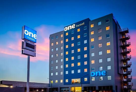 Гостиница One Puebla Finsa