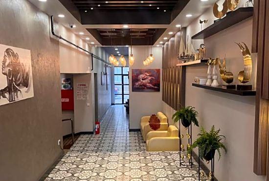 Monezza Hotel