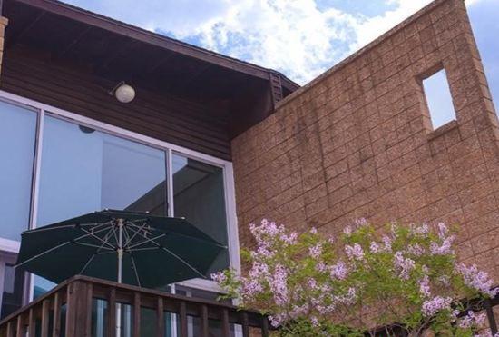 Hotel Yangpyeong Mountain Valley Pension