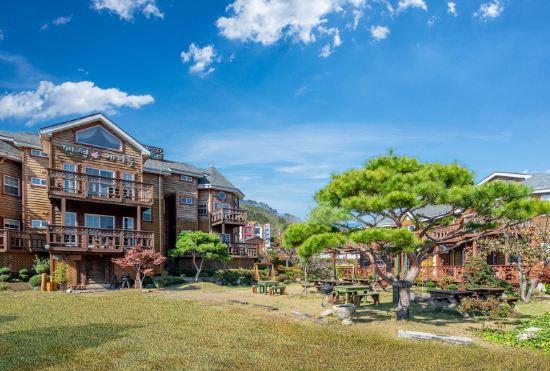 Hotel Buan (Byeonsanbando) Maple Pension