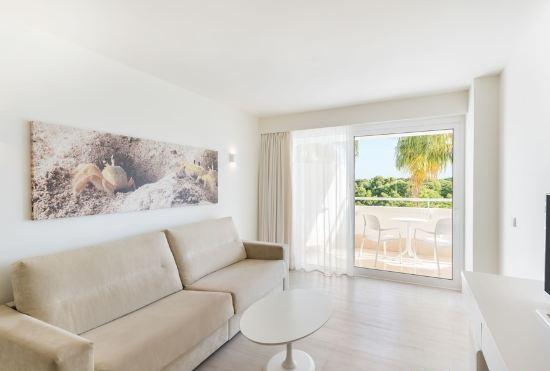 Гостиница Iberostar Waves Cristina
