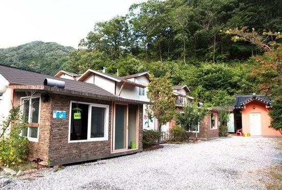 Гостиница Gapyeong Cheongpyeong Iris Pension