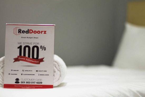Гостиница Reddoorz near Gajah Mada Plaza 2
