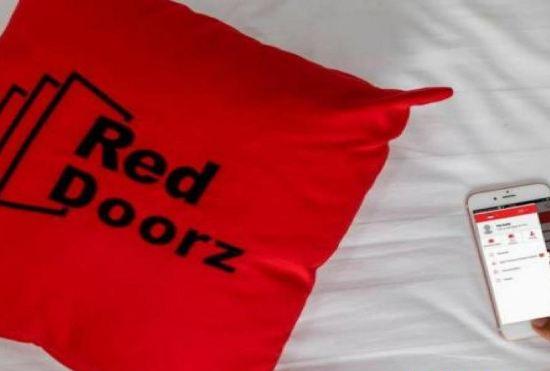 Hotel RedDoorz Plus Near Palembang Square Mall