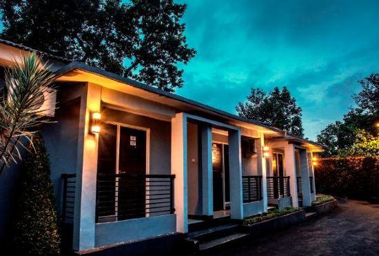 Гостиница Mega Hotel & Resort Puncak
