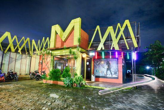 Гостиница Literooms Minijack Megamendung Puncak