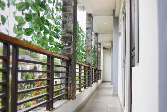 Гостиница Lotus Bandung