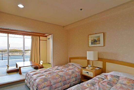 Гостиница The Gran Resort Elegante Shirahama