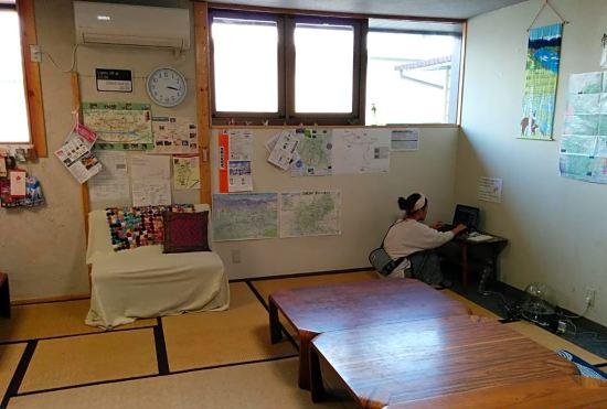 Гостиница Local Knot Backpackers -Moritomizu-