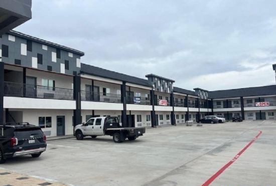 Hotel Clarion Pointe