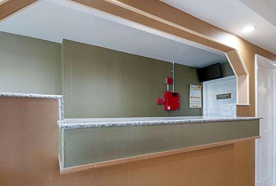 Гостиница Quality Inn Near Pimlico Racetrack