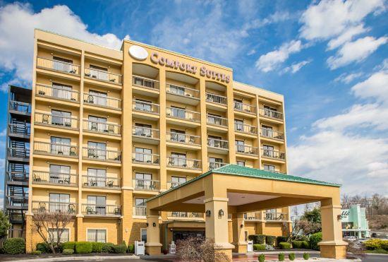 Гостиница Vista Suites Pigeon Forge, SureStay Collection by BW