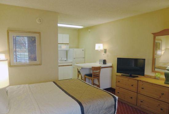 Hotel Suburban Studios Raleigh - Crabtree Valley