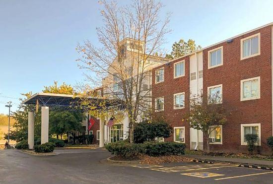 Гостиница Sleep Inn & Suites Pigeon Forge - Downtown