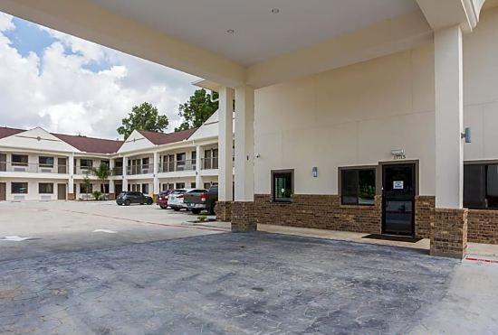 Гостиница Home Place Inn Spring I-45 North and 1960
