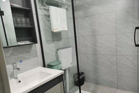 Гостиница Zhenxiong Zhongwei Internet Area Hotel