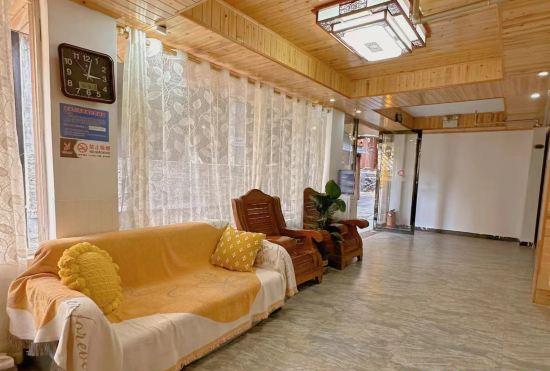 Гостиница Xijiang Qianhu Miaozhai Wangshan Residence