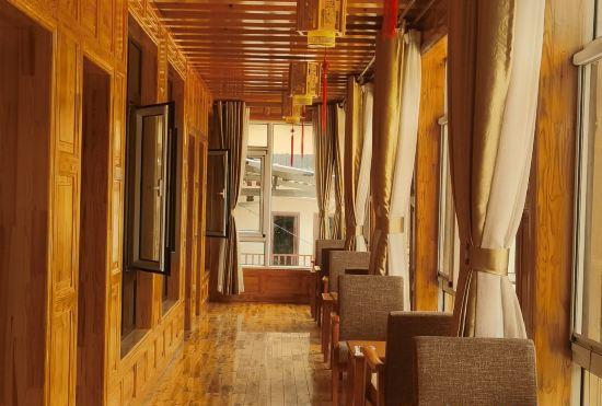 Гостиница Diebu Zhagana Shenshan Inn