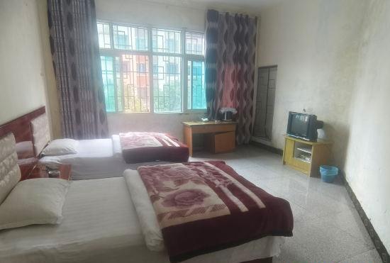 Zhenxiong Huiming Hotel
