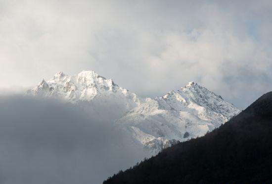 Hotel Kangding Guanding Impression·Snow Mountain Xueding Manju Beautiful Homestay