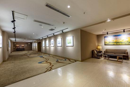 Гостиница Yunshang Caohai Hotel (Bijie Zhe Mall)