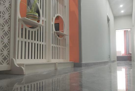 Lingyuan Longting Hotel