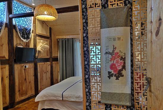 Гостиница Linjiangge Inn