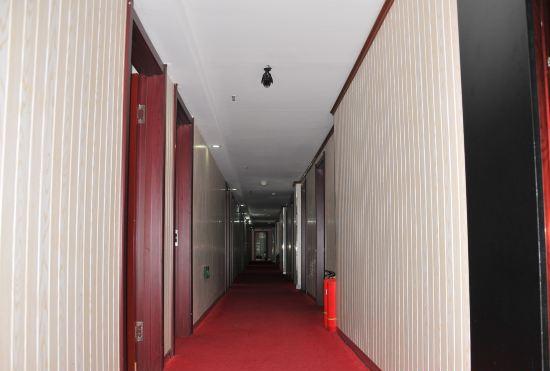 Гостиница Luohe Haoting Business Hotel