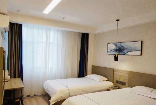 Гостиница Yijia 365 Chain Hotel (Zhengding Meishan Mall Ancient City Branch)