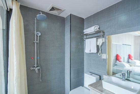 Menghui Dongjiang Haina Hotel