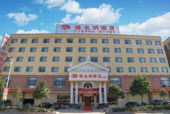 Гостиница Vienna Hotel (Luoding Luocheng Branch)