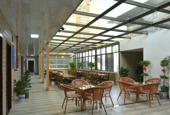 Huanying Dongjiang Hotel