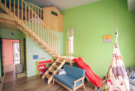 Hotel Flying in Sunny Day B&B