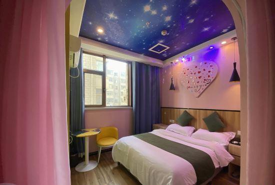 Гостиница Qingpishu Hotel (Lanzhou Xiguan Shizi Lan Second Courtyard Branch) (Xiguan Branch)