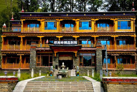 Гостиница Rangangling Boutique Bieyuan (Kangding Xinduqiao Branch)