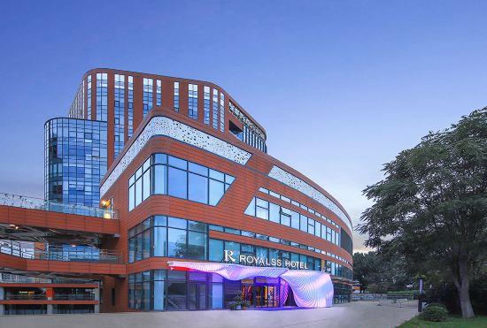 Гостиница R  ROYALSS HOTEL