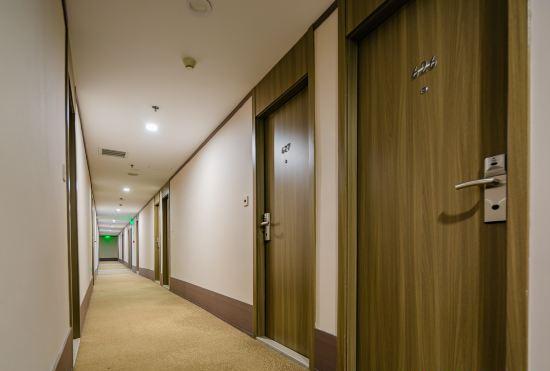 Гостиница Hanting Hotel (Xi'an Yanta West Road Academy of Fine Arts)