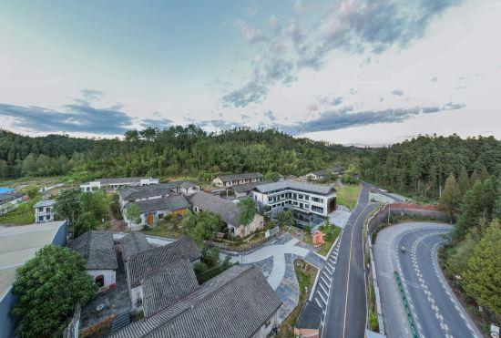 Гостиница Huangshan Ciqing Tribe Hotel