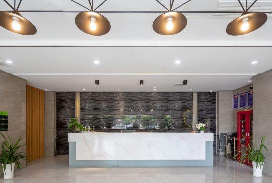 NICESOE HOTEL(Xichang Qionghai Torch Square)