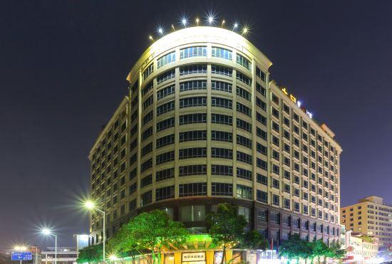 CP Peninsula Hotel